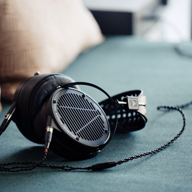 Audeze LCD-X Head-fi hörlurar