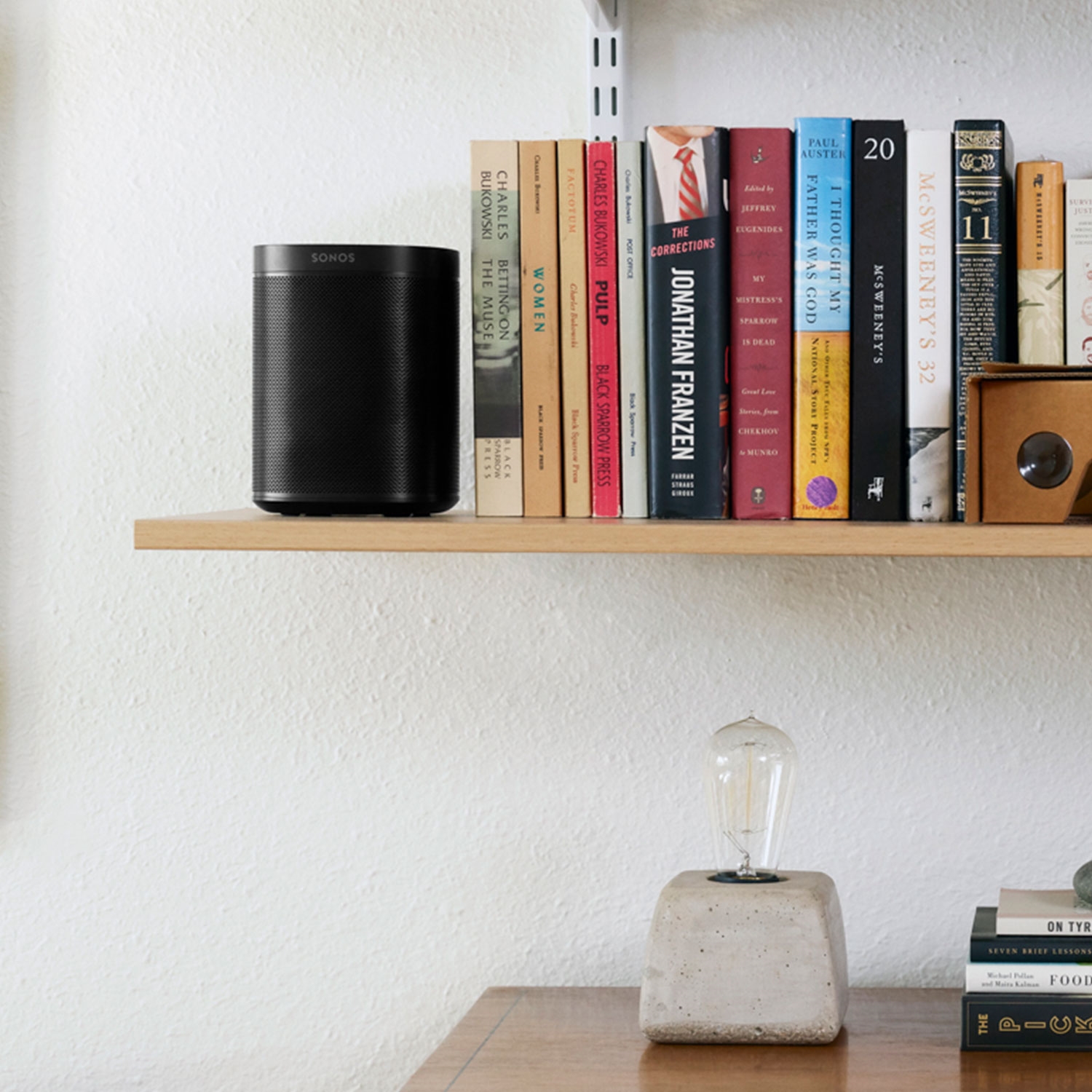 Sonos One (gen 2) Smart trådløse høyttaler med stemmestyring Sonos One (gen 2) Smart trådløse høyttaler med stemmestyring