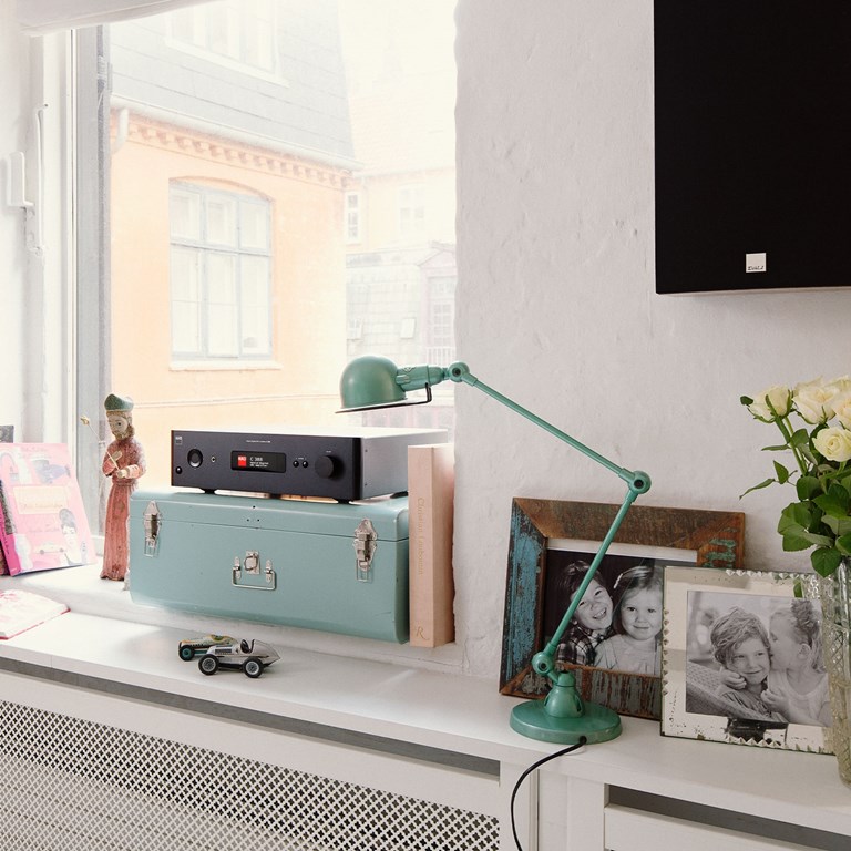 NAD C388 Forsterker med Bluetooth